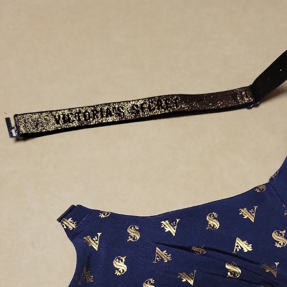 Victoria's Secret Blue and Gold Full-Coverage Bra - Picture 14 of 16